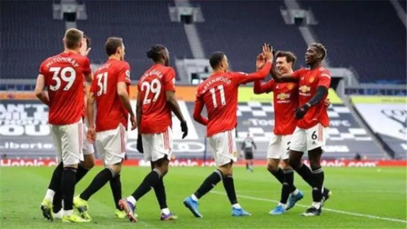 مان يونايتد يواجه كريستال بالاس فى الدوري الإنجليزي