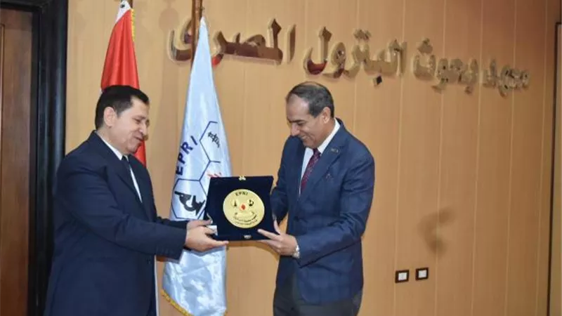 بالصور ..  بروتوكول تعاون بين علوم حلوان ومعهد بحوث البترول