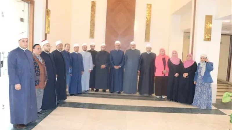 شاهد.. كيف يواجه «البحوث الإسلامية» الأفكار المنحرفة بشمال سيناء؟