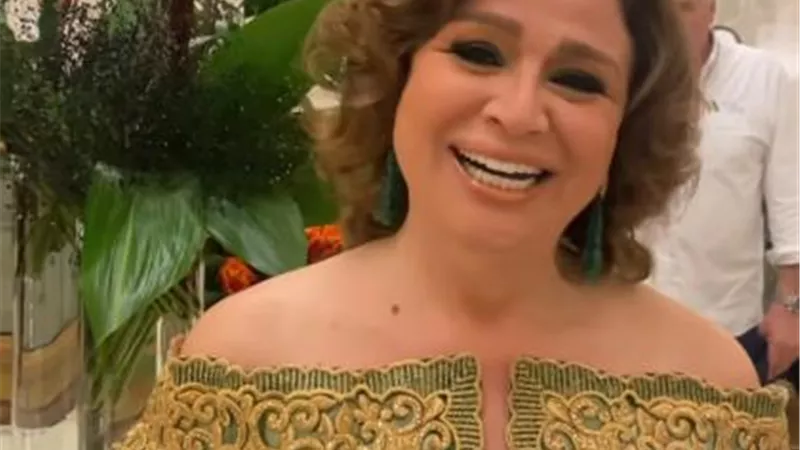 إلهام شاهين تعبر عن سعادتها بتواجدها فى مهرجان البحر الأحمر