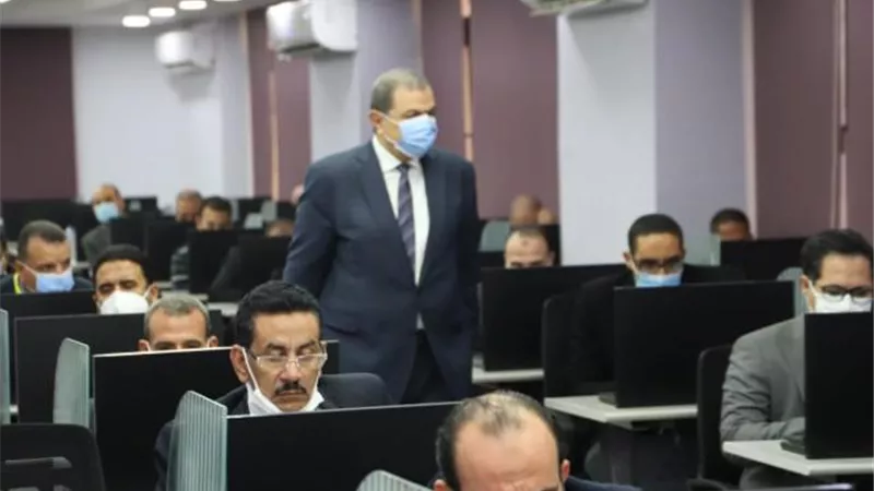 شاهد.. كيف تعقد اختبارات الملحقين العماليين بسفارات مصر بالخارج؟