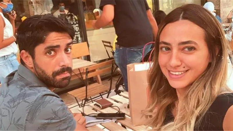 ”شهر العسل”.. مخرج ”حكايات بنات” يمنح هند عبد الحليم أجازة بعد زواجها