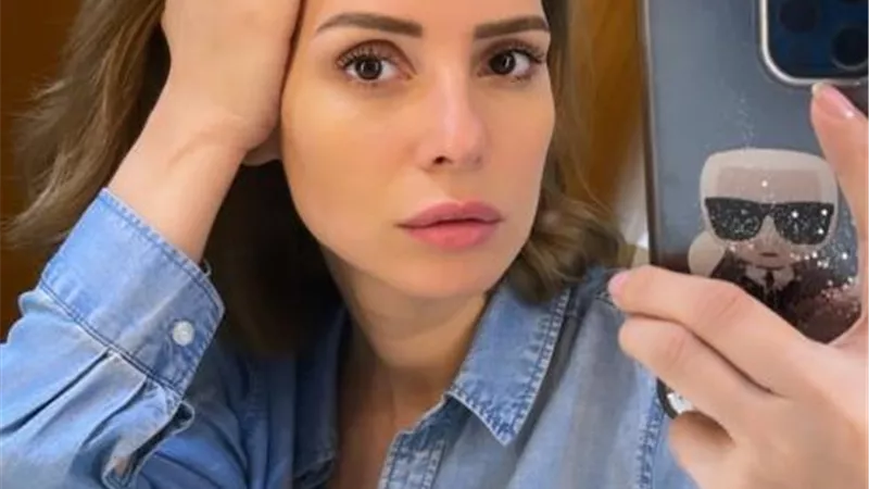 إيمان العاصي تبعث رسالة غامضة لجمهورها