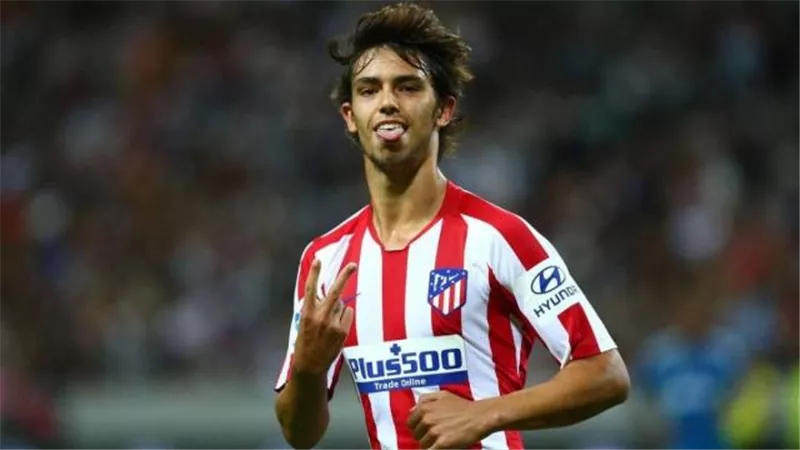 اتليتكو مدريد ولايبزج.. منافسة شرسة بين الثنائي فيليكس وفورسبيرج