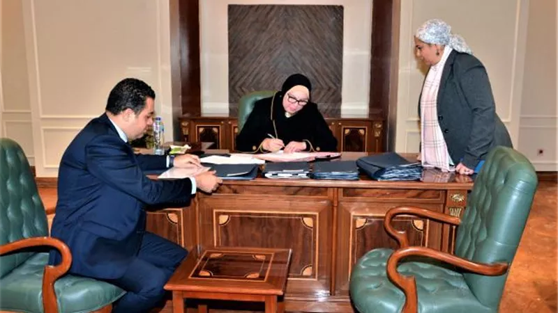 نيفين جامع: الانتقال للعاصمة الادارية الجديدة يمثل نقلة ادارية وخدمية وتقنية في منظومة الجهاز الاداري للدولة
