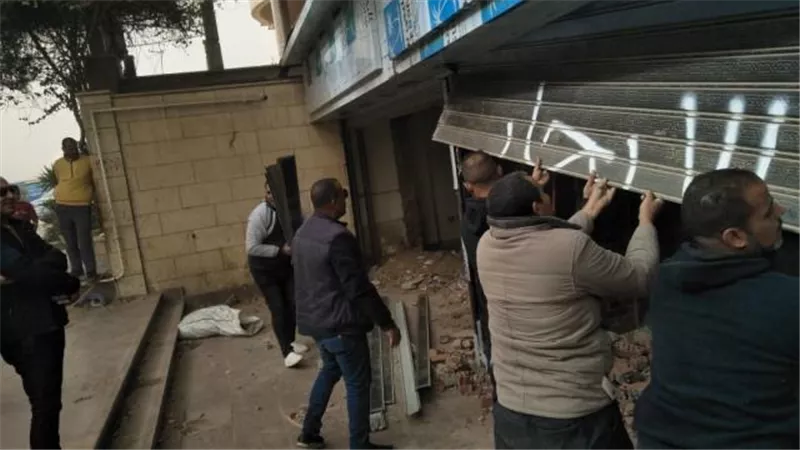 بالفيديو.. ضبط وإزالة شقق سكنيه بعد تحويلها لمحلات تجارية  بحدائق الأهرام