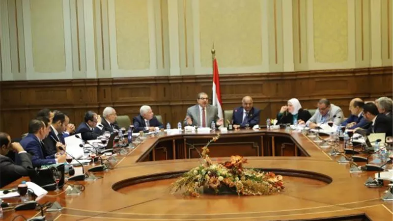 في حضور وزير القوى العاملة.. كيف علق نواب مجلس الشيوخ على قانون العمل الجديد؟