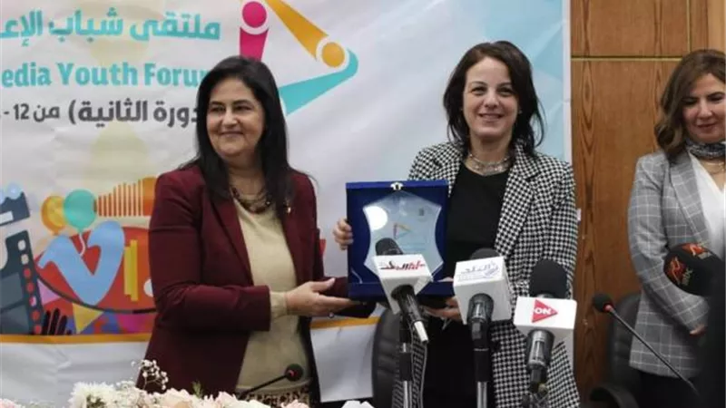 عين شمس تفوز بالمركز الثالث فى ملتقى شباب الإعلام العربي بجامعة القاهرة