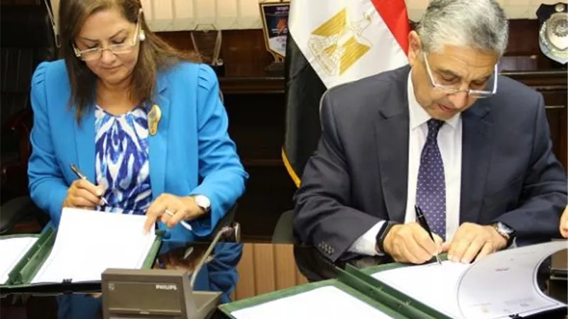وزير الكهرباء يوقع بروتوكول للتعاون المشترك بين القطاع وصندوق مصر السيادى