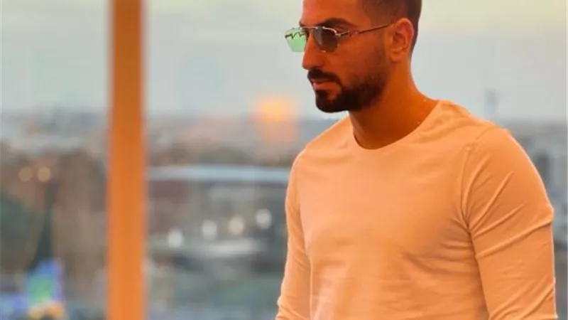 محمد الشرنوبى يكشف موعد عرض مسرحية ”ياما فى الجراب ياحاوى” فى الرياض