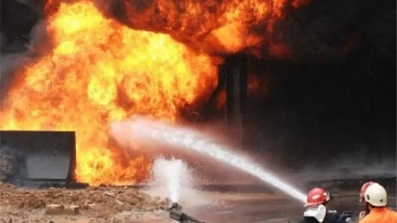 انفجار هائل يستهدف سيارة تابعة لشركات تعمل مع التحالف الدولي جنوبي العراق