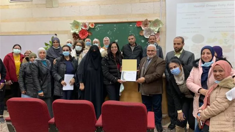 «المكملات أم الغذاء الصحي .. من يملك أسرار صحتك» ندوة بصيدلة  عين شمس