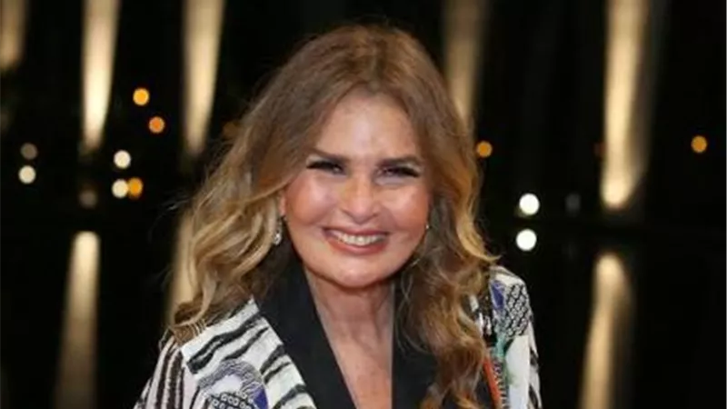 يسرا تواصل استعدادها لتصوير مسلسل ”أحلام سعيدة”
