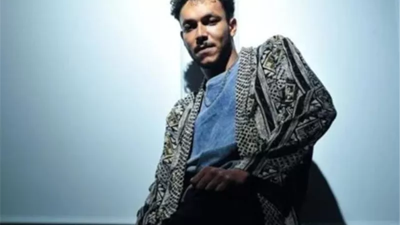 ”مش خالصة”.. ويجز يطرح دويتو غنائي مع مطرب راب مغربى