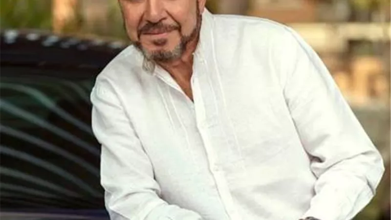 أحمد سلامة يتبرأ من مسرحية ”عبد الموجود ع الداون لوود” بسبب كزبرة