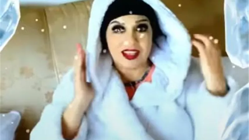 فيفي عبده تهنئ جمهورها بالعام الميلادى الجديد