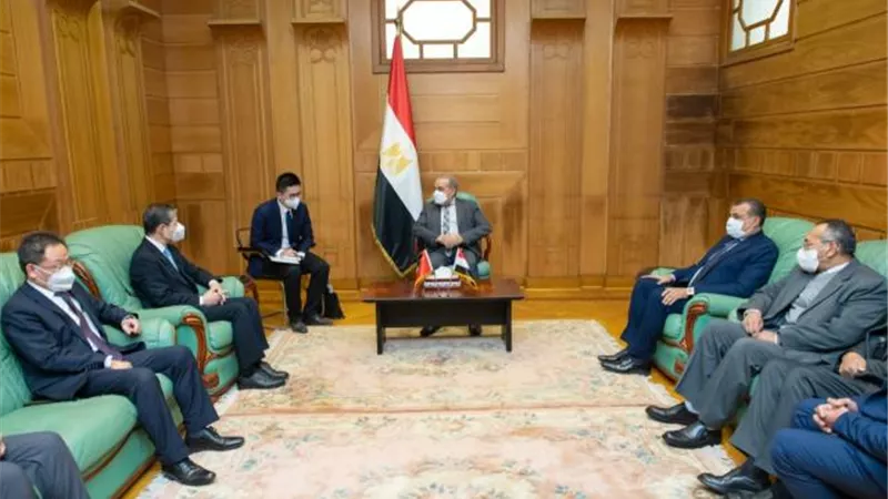 وزير الإنتاج الحربى يبحث مع ”شاندونج” و ”جيوشي” تعزيز التعاون المشترك