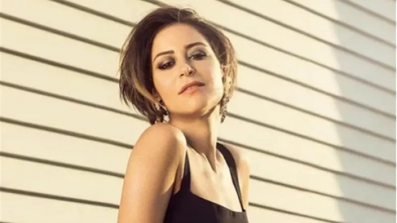 منة شلبى ترد على منتقدى الفنانين: بلاش نحكم على بعض ومحدش عارف هيروح فين