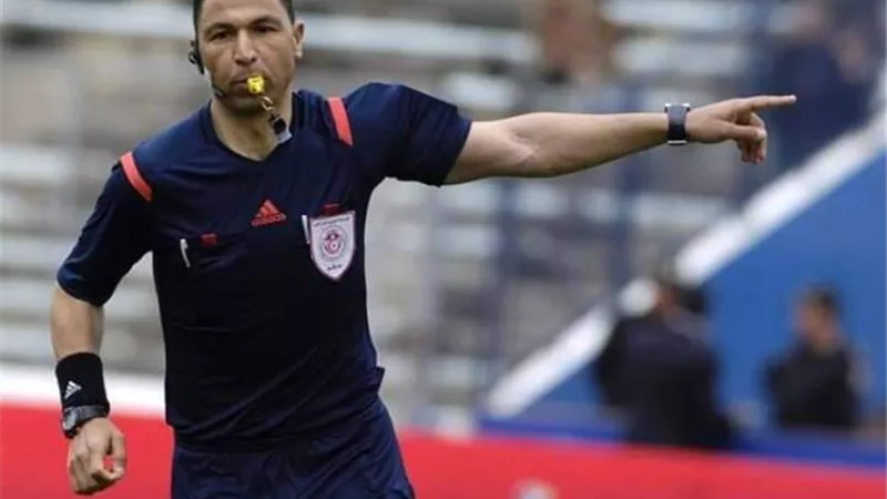 فرمان من الاتحاد التونسي بتجميد نشاط حكم مباراة النجم والترجي لنهاية الموسم