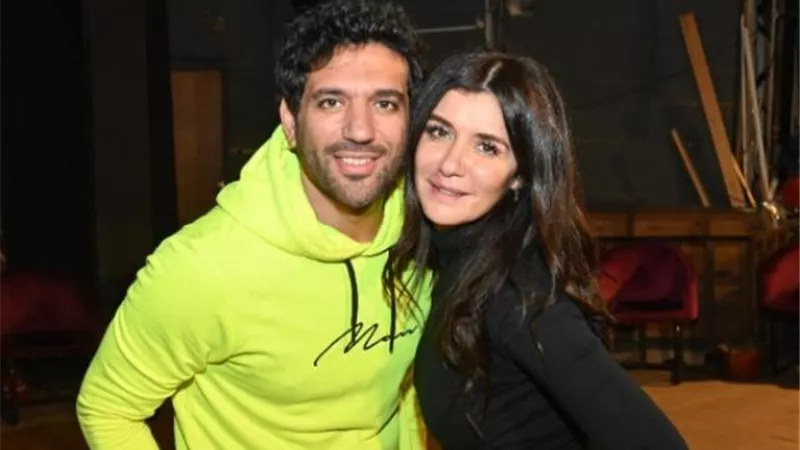 حسن الرداد يترك أحزانه ليسعد جمهوره ”فى نص الليل”.. اعرف الحكاية