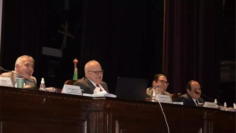 قرارات هامة لآخر مجلس لجامعة القاهرة في 2021.. تعرف عليها