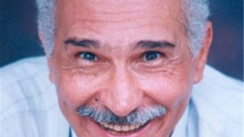 الموت يفجع الفنان عبد الرحمن أبو زهرة.. اليك التفاصيل