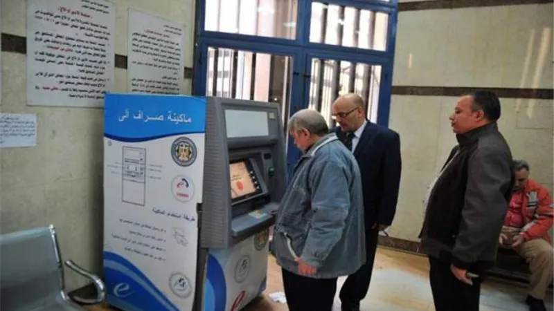 انتظام صرف معاشات يناير من ماكينات الصراف الآلى