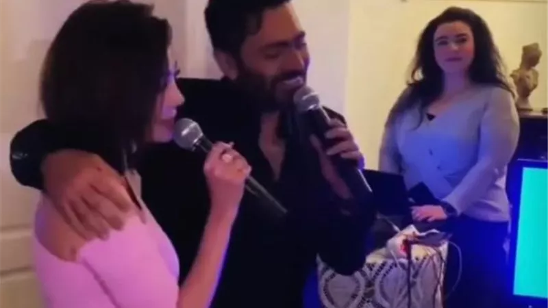 دويتو غنائي يجمع تامر حسني بزوجته.. إليك التفاصيل