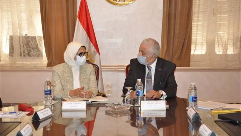 وزيرا الصحة والتعليم يبحثان خطة التأمين الطبي لطلاب المدارس