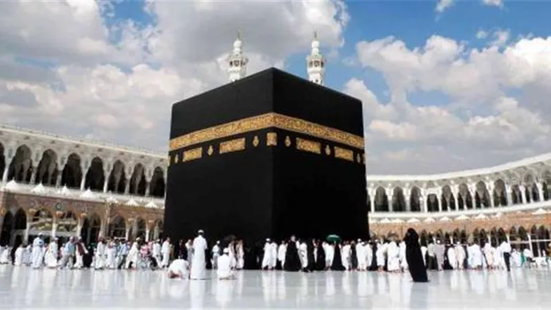 لماذا منعت ماليزيا مواطنيها من أداء العمرة؟