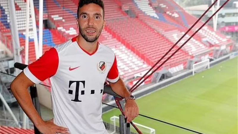 رسميا.. المغربي ميمون ماحي ينتقل إلي أوتريخت الهولندي