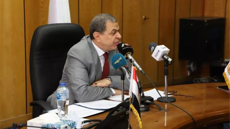 شاهد.. كيف تابع وزير القوى العاملة تطبيق إجازة عيد الميلاد في القطاع الخاص؟