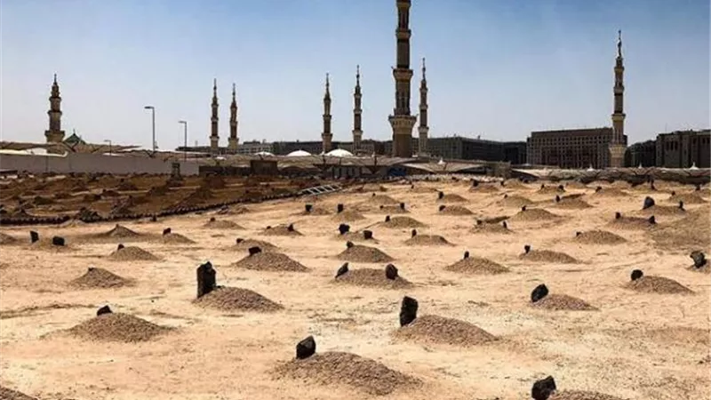 دفن فيها أبناء الرسول وأصحابه.. تعرف علي أشهر مقبرة للمسلمين