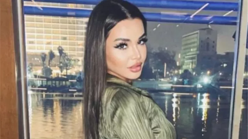 جوهرة بإطلالة جريئة فى أحدث ظهور لها