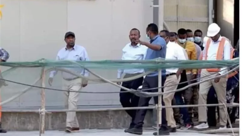 عاجل.. تفاصيل اجتماع آبي أحمد مع وزراء حكومته في موقع سد النهضة