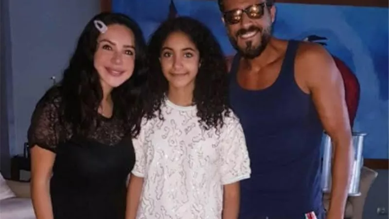 بالصورة.. يوسف الشريف يحتفل بعيد ميلاد نجلته وهذه رسالته لها
