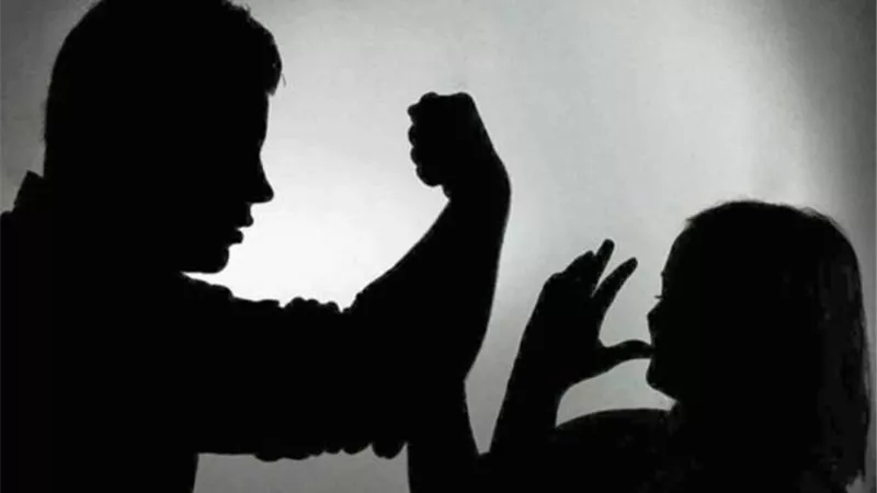 بعد واقعة حياة.. كيف ردت الإفتاء على اعتداء الأزواج على زوجاتهم؟