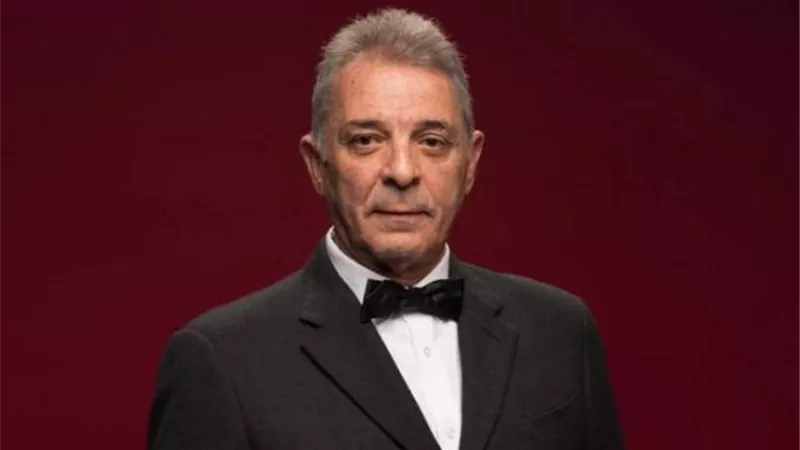 محمود حميدة يواصل تصوير دوره في مسلسل ”نقل عام”