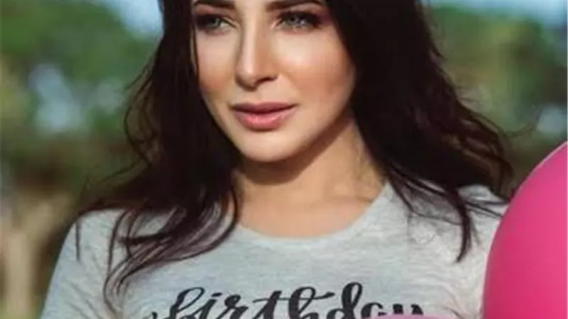 ساندى تكشف تفاصيل تسريب أغنيتها الجديدة