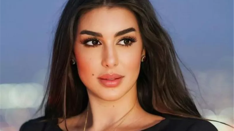 ياسمين صبرى تجذب أنظار جمهورها بإطلالة مختلفة