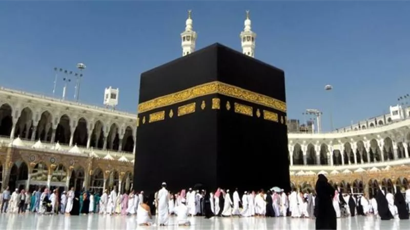 الكعبة المشرفة تشهد ظاهرة فلكية فريدة من نوعها