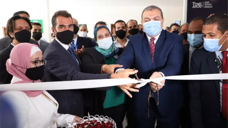 شاهد.. افتتاح أول وحدة للمساواة بين الجنسين داخل أماكن العمل