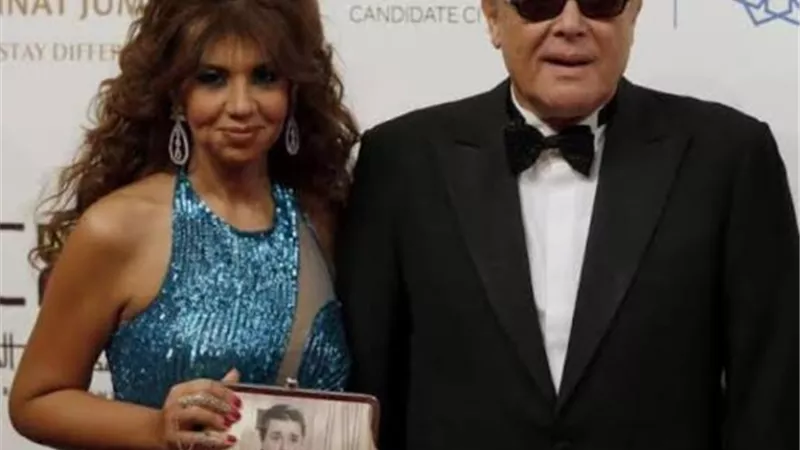 شاهد.. بوسى شلبى تحيى ذكرى ميلاد زوجها الفنان محمود عبد العزيز