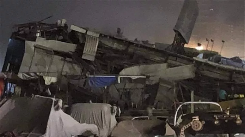 انهيار الطابق الثالث من باخرة نيلية بالدقى دون إصابات