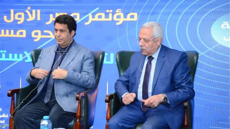 خبراء يضعون حلولا لمشكلة العجز في المدارس ..تفاصيل الجلسة الافتتاحية لمؤتمر مصر الأول للاستثمار في التعليم