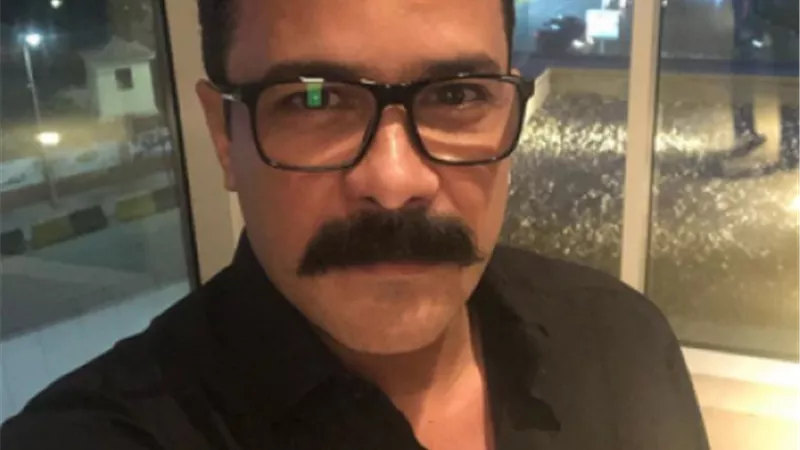 محمد رجب يشارك جمهوره بـ”لوك” مختلف عبر ”انستجرام”