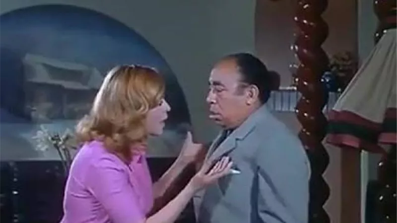 الكوميديان و نجمة الإغراء .. حكايات عن ”حرب الغيرة ” بين اسماعيل ياسين وهند رستم