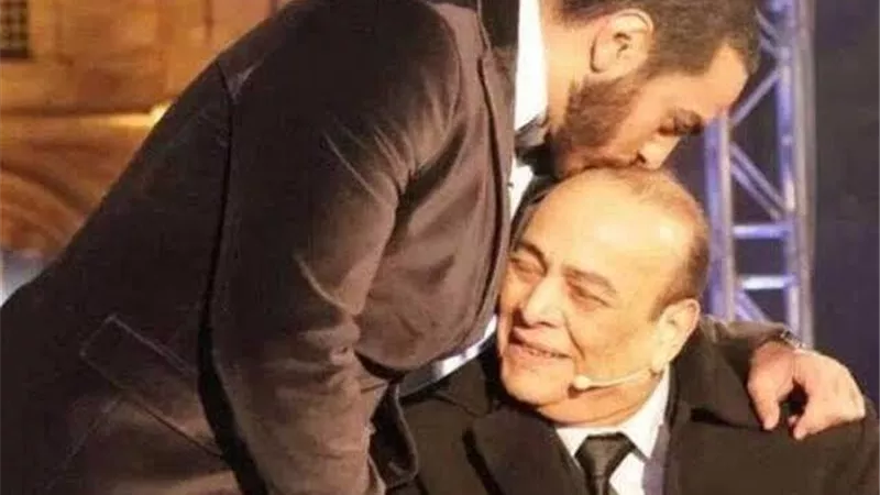 تامر حسني يكشف حقيقة الحالة الصحية لوالده.. إليك التفاصيل