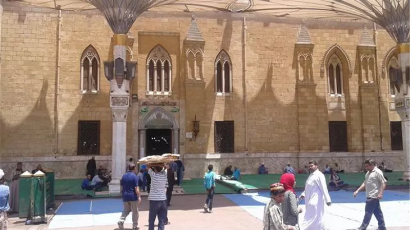 الطرق الصوفية تحتفل برأس السنة الهجرية من مسجد الإمام الحسين اليوم