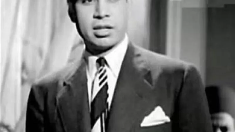 الملك  فاروق طلقه من  زوجته.. و الرئيس السادات منع  إذاعة أغانيه .. و تحية كاريوكا تسببت في وفاته. . حكايات  حزينة في  حياة ”البلبل الباكي ” عبد الغني السيد